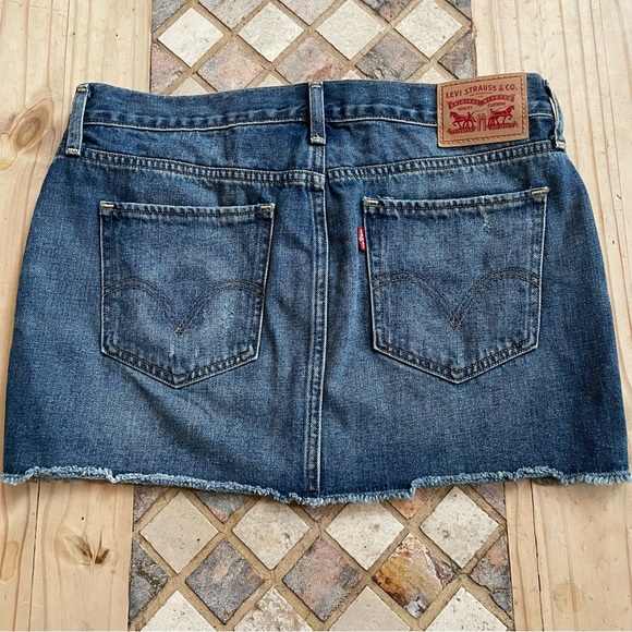 Levi’s Denim mini skirt - Picture 3 of 9